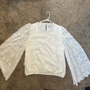 Arula White Floral Bell Sleeve Blouse